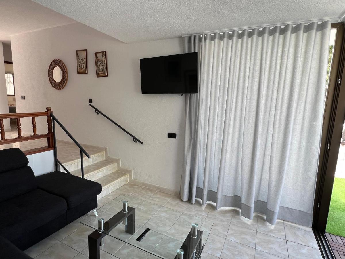 Fantastic Bungalow Playa De Las Americas Arona  Bagian luar foto